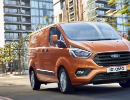 Ford привезет новый фургон Transit Custom в Россию