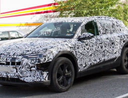 Audi приступила к дорожным тестам электрического кроссовера