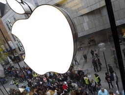 Пара из Техаса обвинила Apple в причастности к смерти их дочери в ДТП