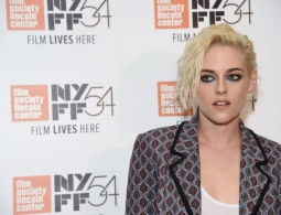 Актриса Кристен Стюарт стала соавтором научной работы об искусственном интеллекте