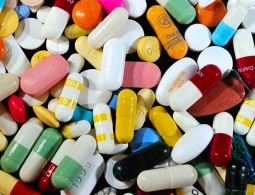 Учёные развеяли миф о коротком сроке годности медикаментов
