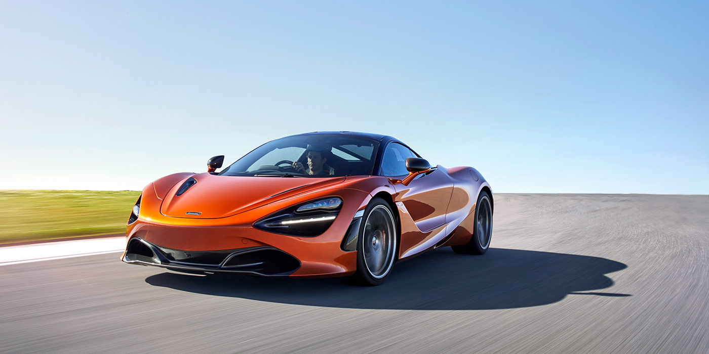 Два суперкара McLaren разогнались свыше 300 км/ч на автобане