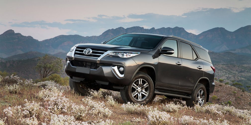 Toyota представила новый внедорожник Fortuner для России