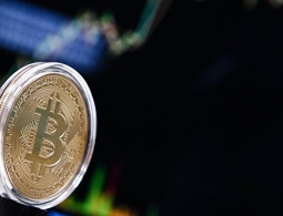 Биткоин разделился на два: что будет с рынком криптовалют