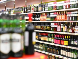 СМИ: РАР хочет ввести лицензирование торговли спиртосодержащей продукцией