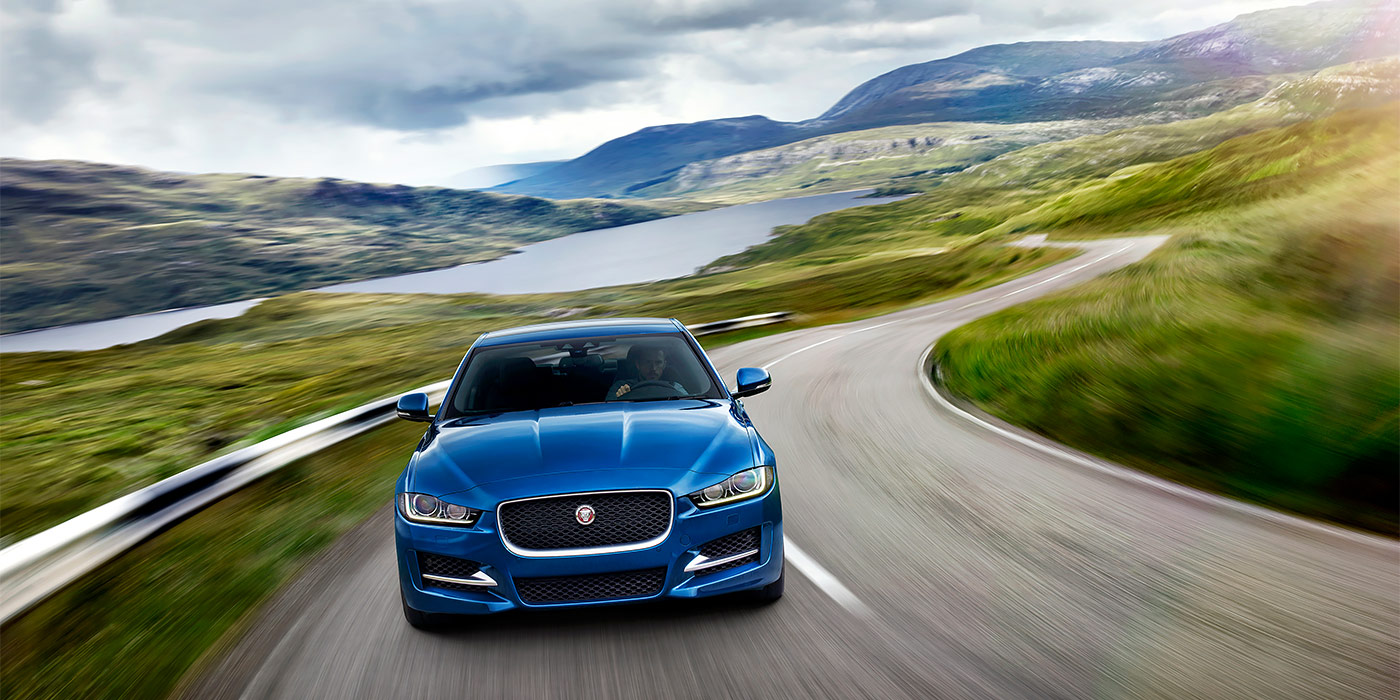 Jaguar рассказал об обновленном седане XE для России