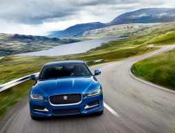 Jaguar рассказал об обновленном седане XE для России