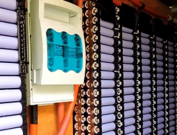 Зачем платить за Tesla Powerwall, если можно сделать его самостоятельно?