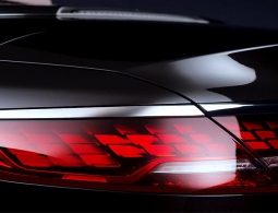 В Mercedes рассказали об оптике обновленного купе и кабриолета S-Class