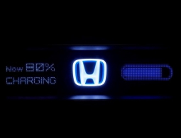 Honda анонсировала премьеру электрокара и гибридного кроссовера