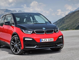 BMW представила обновленный хэтчбек i3