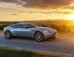 Испытания быстрейшей версии суперкара Aston Martin DB11 показали на видео