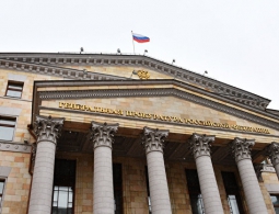 Россияне в 2017 году стали чаще жаловаться в Генпрокуратуру на коррупцию