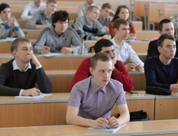 Средний балл ЕГЭ зачисленных в вузы вырос на 1,6 балла