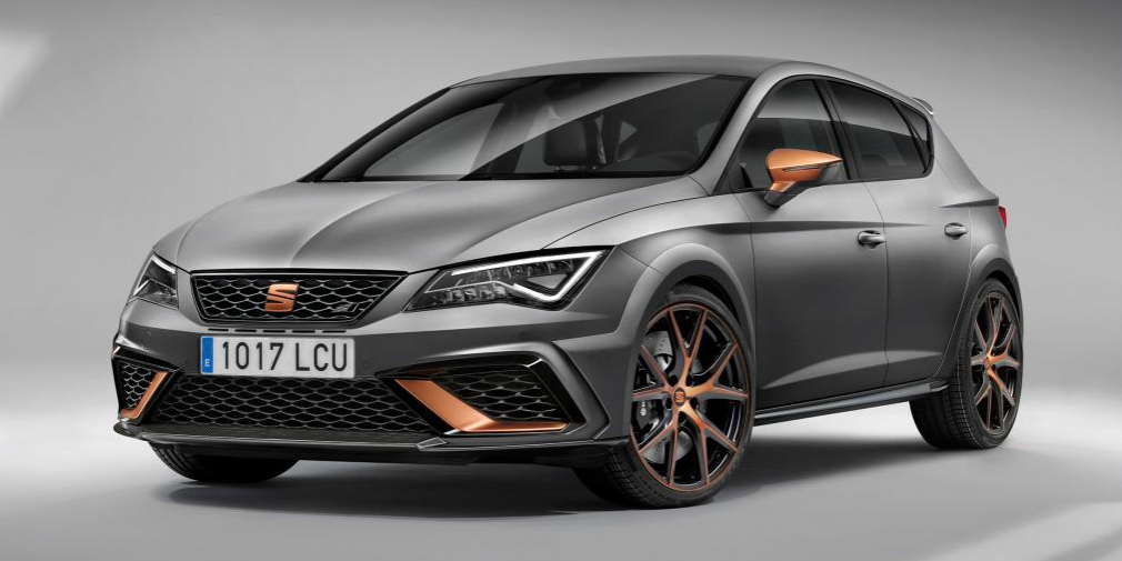 Seat представил новое поколение Leon Cupra R