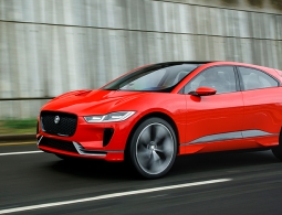 Все автомобили Jaguar Land Rover к 2020 году получат электрические версии