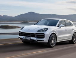 Во Франкфурте дебютировала мощнейшая версия нового Porsche Cayenne