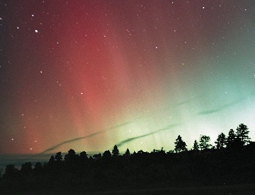 Ученый объяснил появление "световых столбов" над Ростовом-на-Дону