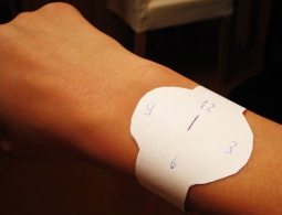 Разработан гибкий суперконденсатор на основе бумаги для носимой электроники