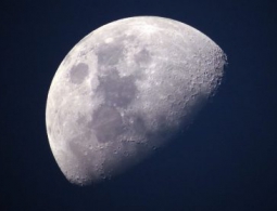 Древняя Луна имела атмосферу