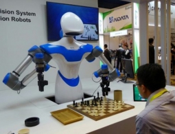 Разработана система поведения роботов, которая позволяет им манипулировать объектами любой формы