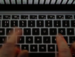 Как искусственный интеллект учится на наших привычках и обманах