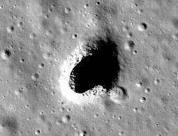 Учёные нашли идеальное место для строительства подземной колонии на Луне