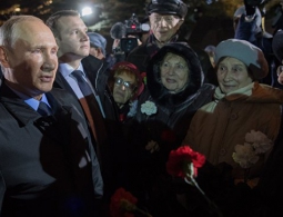 Более 80% россиян одобряют работу Путина на посту президента, показал опрос
