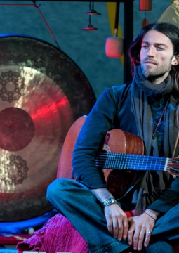 ЭСТАС ТОННЕ