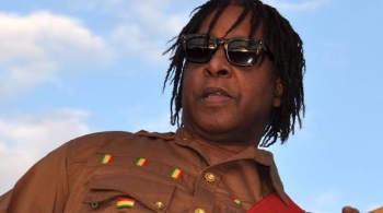 Грэг Кофи Браун