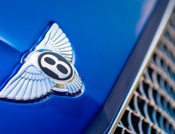 Bentley построит роскошный электрокар на базе Porsche