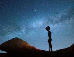 Инопланетяне могут быть похожи на нас внешне и внутренне, благодаря естественному отбору