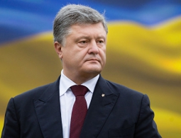 Порошенко заявил, что больше всех хочет отмены санкций против России