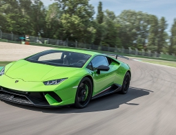 Lamborghini Huracan получит полноуправляемое шасси