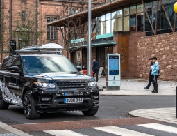 Jaguar Land Rover приступил к городским тестам своего беспилотника
