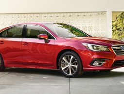 Subaru представила обновленный Legacy