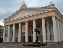 В Брянском драмтеатре сменилось руководство