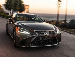 Lexus назвал рублевую стоимость нового LS
