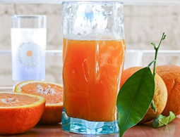 Ученые раскрыли опасность фруктового сока для детей