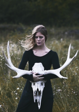MYRKUR
