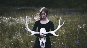 MYRKUR