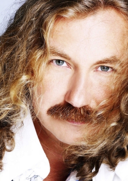 Игорь Николаев