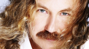 Игорь Николаев