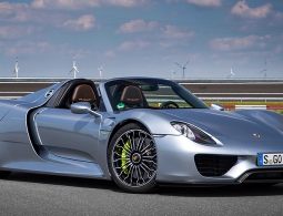 Porsche объявил об отзыве единственного суперкара 918 Spyder в России