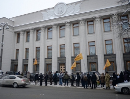 Украинская блогерша призвала давить этнических русских танками
