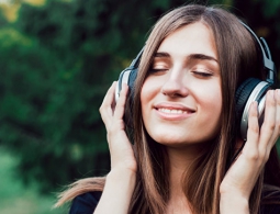 Ученые: любимая музыка действует на мозг подобно опиатам