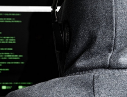 Хакер Guccifer назвал "истерией" обвинения США в адрес России