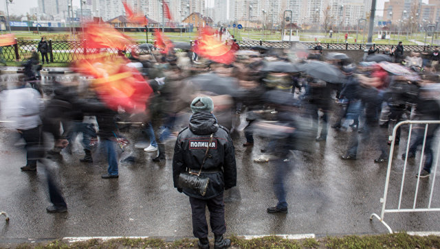 КС подтвердил законность уголовной ответственности за нарушения на митингах