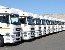 Названы самые популярные грузовики в России