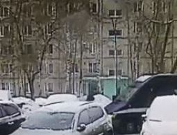 В интернете появилось видео нападения на инкассаторов в Москве